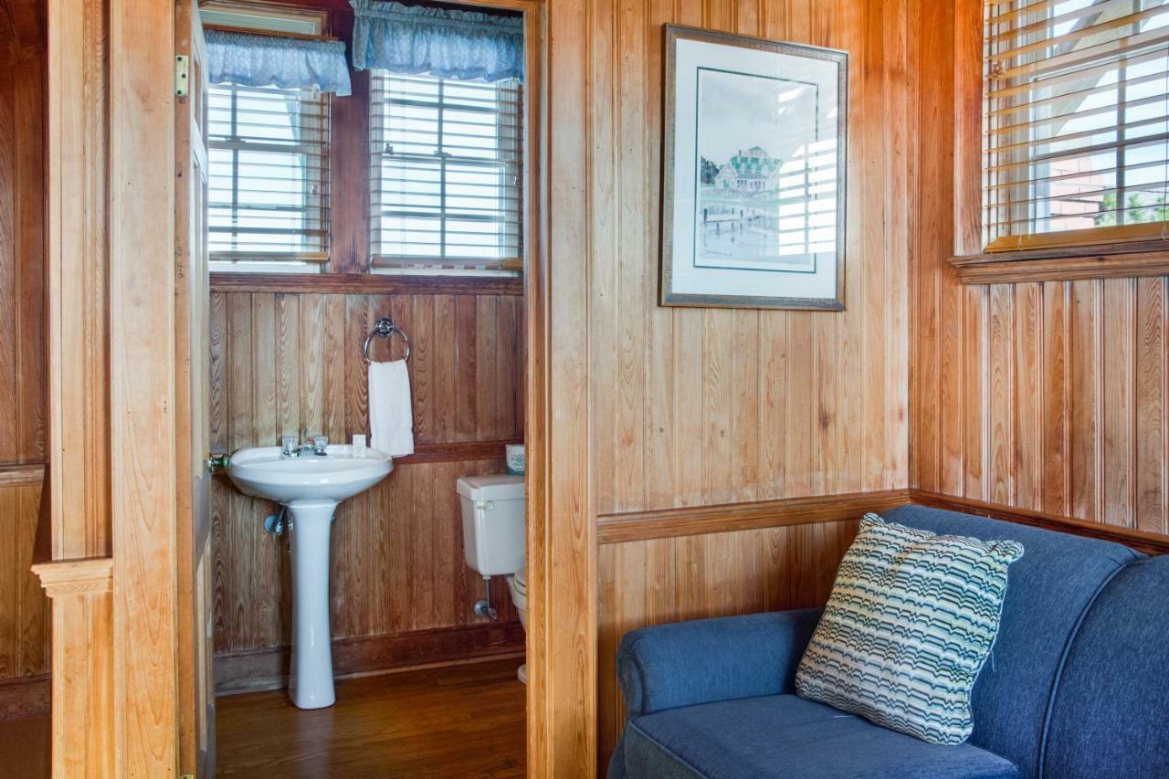 Hotel The Castle Ocracoke
